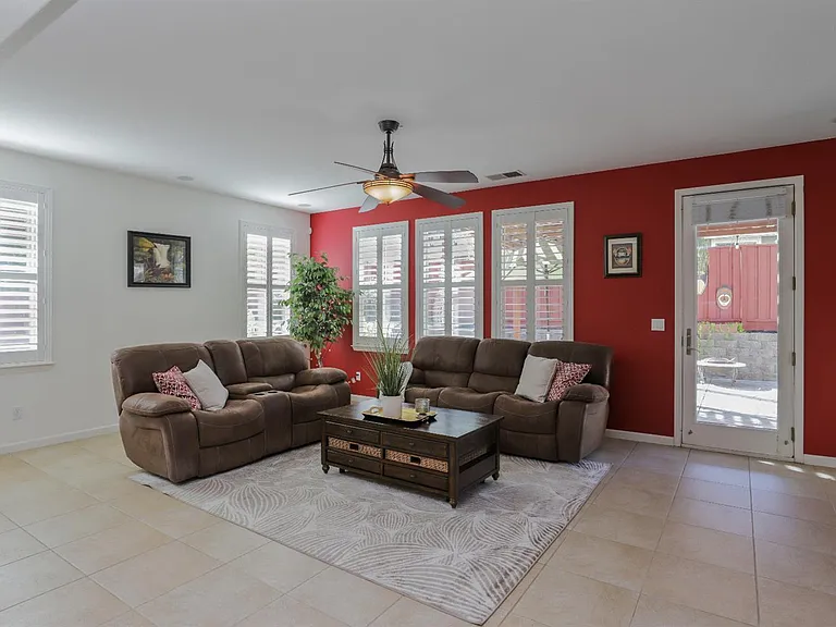 652 W Sombra Way — Photo 6