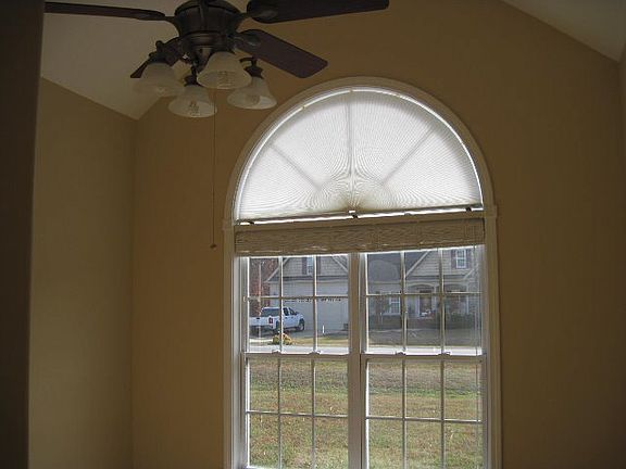 3rd image of 108 Stonehaven Ct