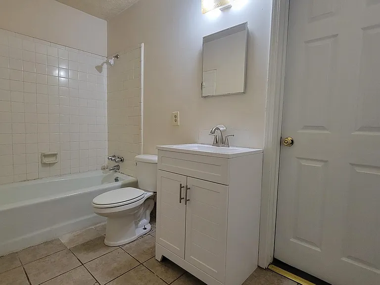 11 Eldorado Dr #5A — Photo 6