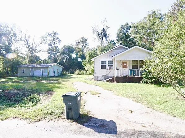 1003 E Lafayette St, Quitman, GA 31643