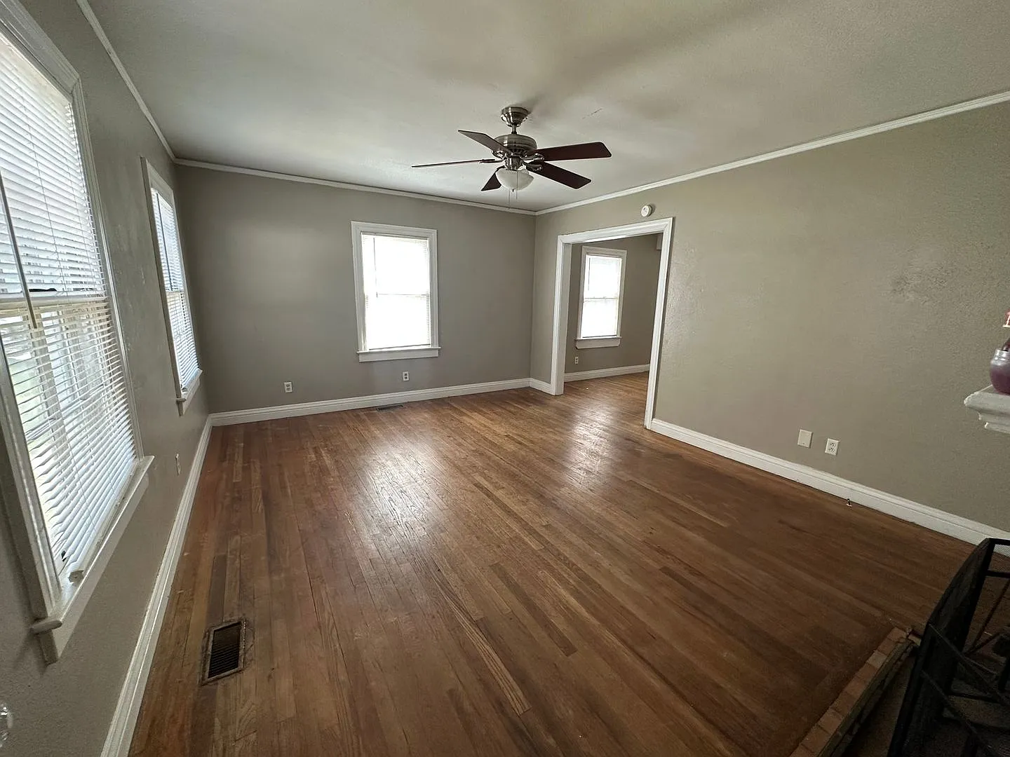Downtown Unit Walking Distance To Leon — Photo 4