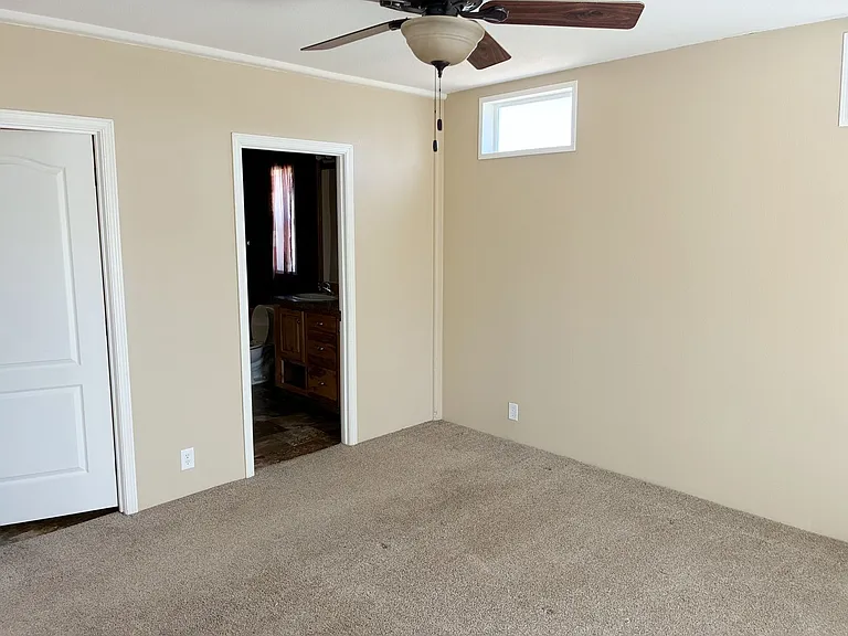 2203 N Travis Way — Photo 14