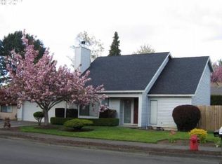 21784 SW Columbia Cir, Tualatin, OR 97062