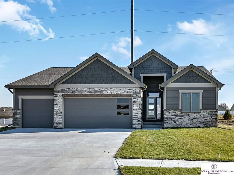 1st image of 10105 S 180th St