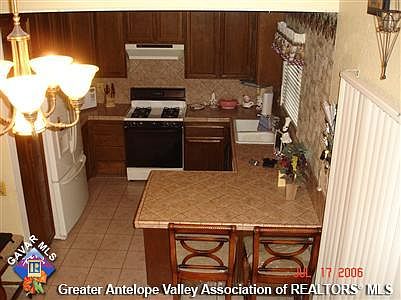 3rd image of 520 W Avenue Q12
