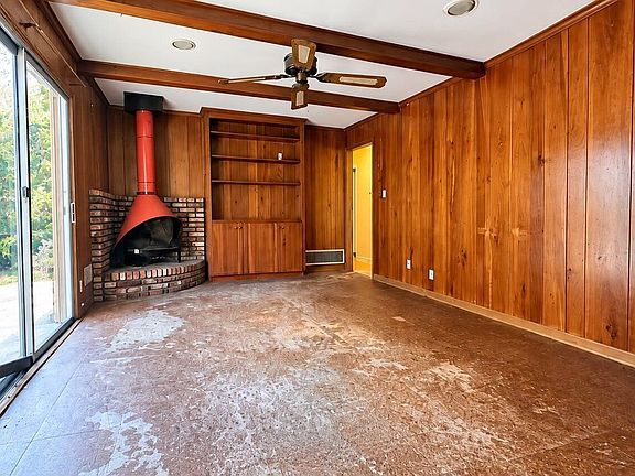 4th image of 1031 Clifton Dr