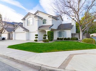 2392 E Rush Ave, Fresno, CA 93730