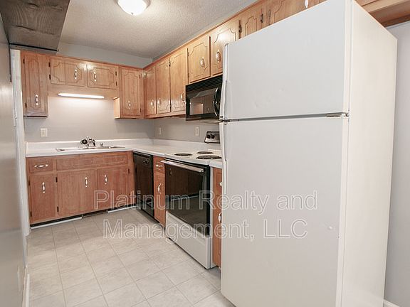 5th image of 1612 Hannibal Dr