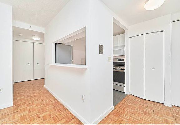 2nd image of 167 Eldridge St APT 3B