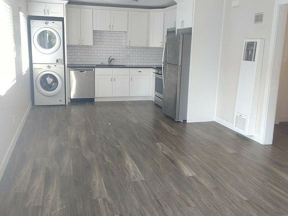 4th image of 4338 Mississippi St APT 2