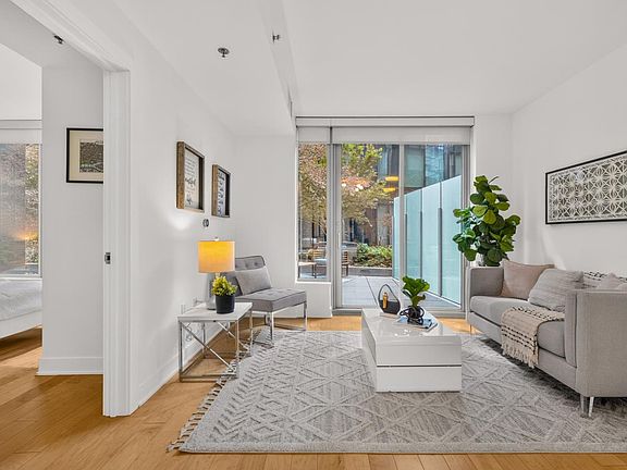 4th image of 333 Beale St APT 3A