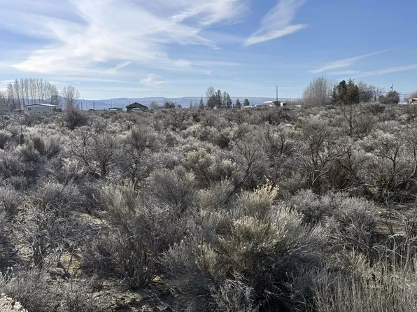 Winter St, Christmas Valley, OR 97641
