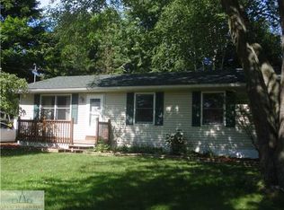 607 Madison, Perry, MI 48872