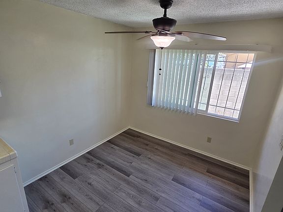 3rd image of 12520 Oxford Ave