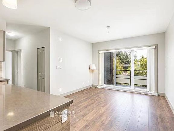 5th image of 6875 Dunblane Ave #211