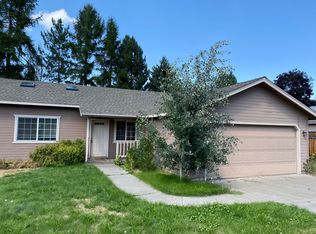 1744 NE Mark Ct, Bend, OR 97701