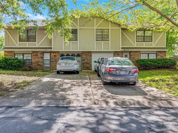 1500 SW 11th St, Blue Springs, MO 64015