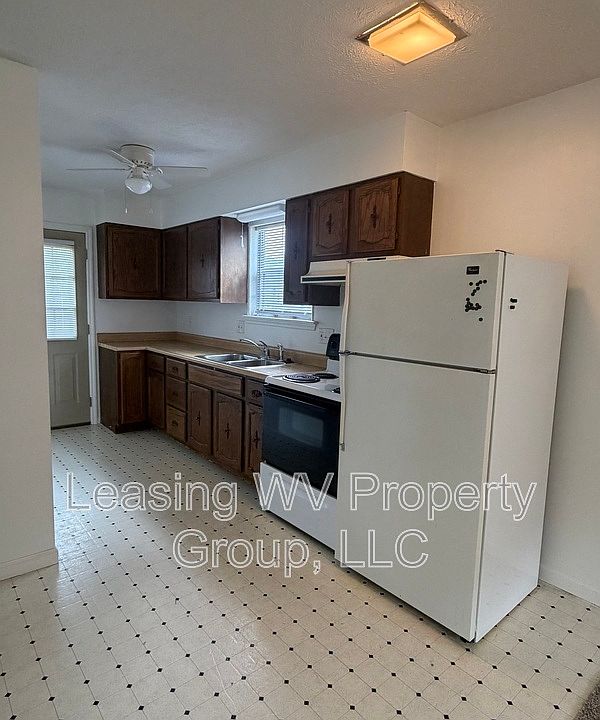 1st image of 6266R Aracoma Rd