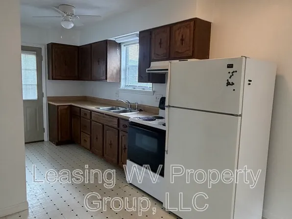 6266R Aracoma Rd, Huntington, WV 25705