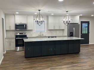 4 Dee Ln, Conway, AR 72032