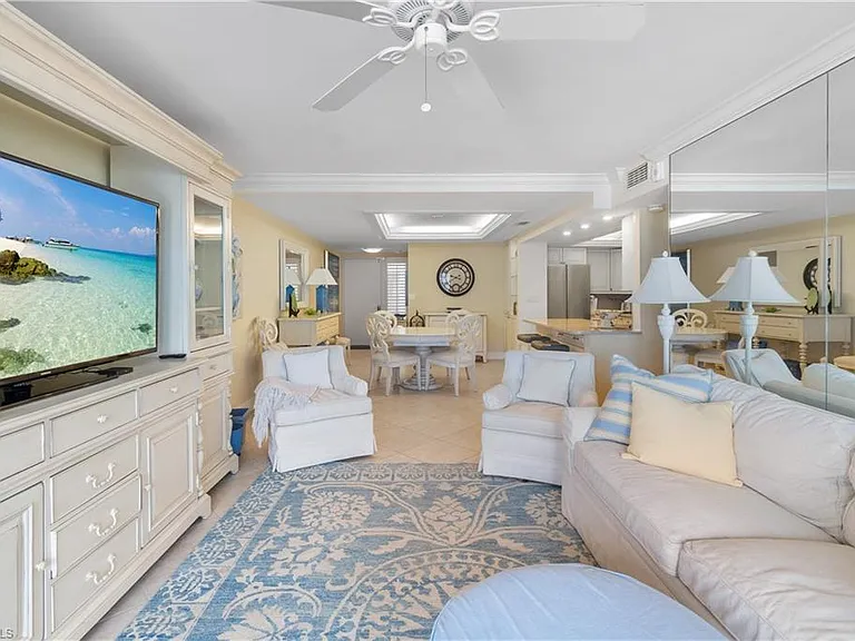 3443 Gulf Shore Blvd N #303 — Photo 3