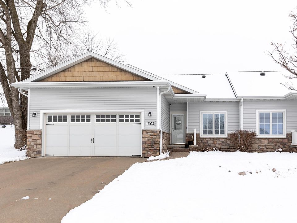 1st image of 1303 Rosewood Trl #32