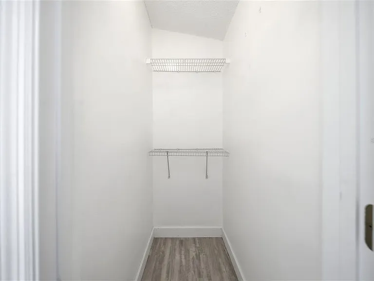 7151 Edgewater Shores Ct — Photo 8