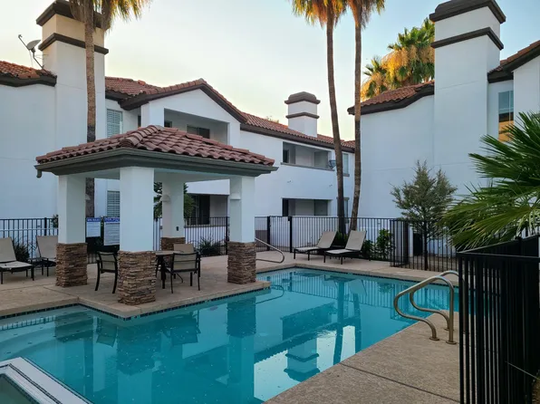 2992 N Miller Rd Unit 212A, Scottsdale, AZ 85251