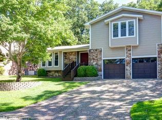 6416 Rolling Hills Dr, N Little Rock, AR 72118