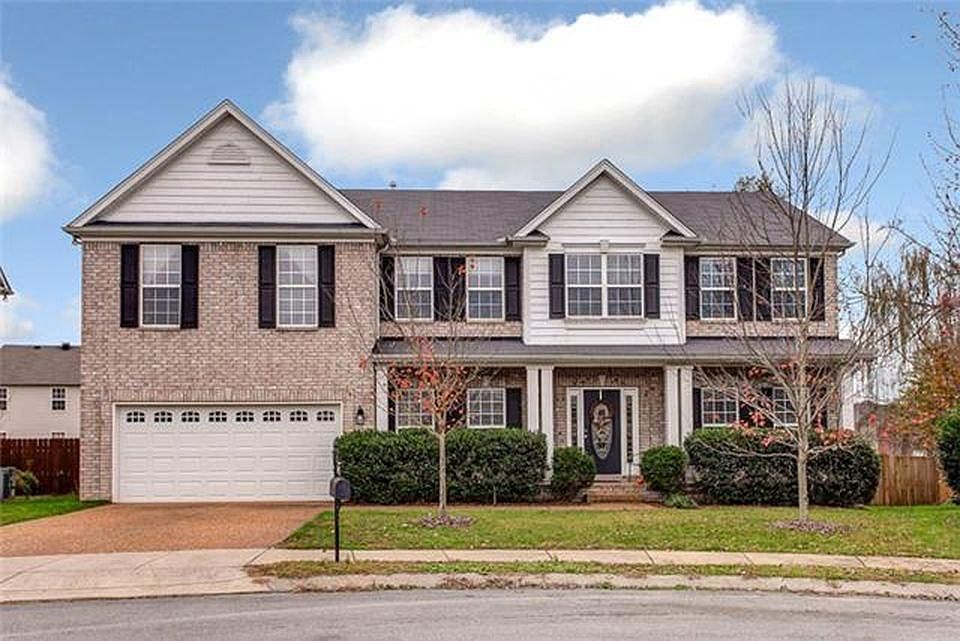 Beautiful Home on Cul de Sac