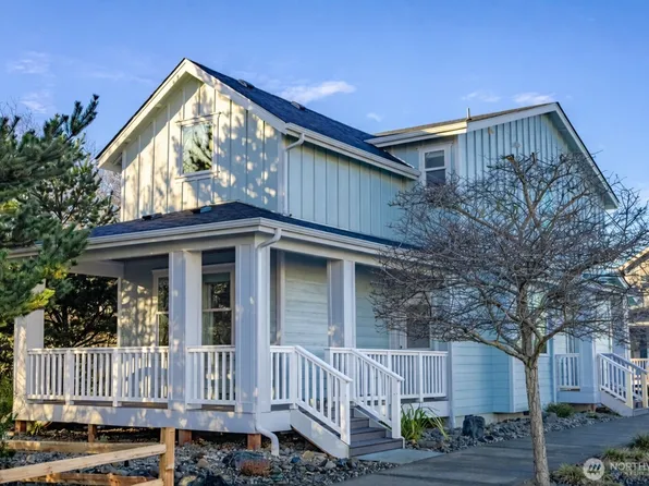 420 Swordfern Court SW, Ocean Shores, WA 98569