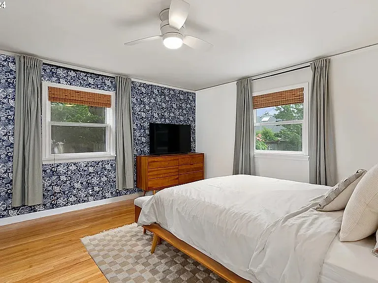 125 W 37th St — Photo 15