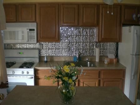 Renovated Kitchen w/solid oak cabinets