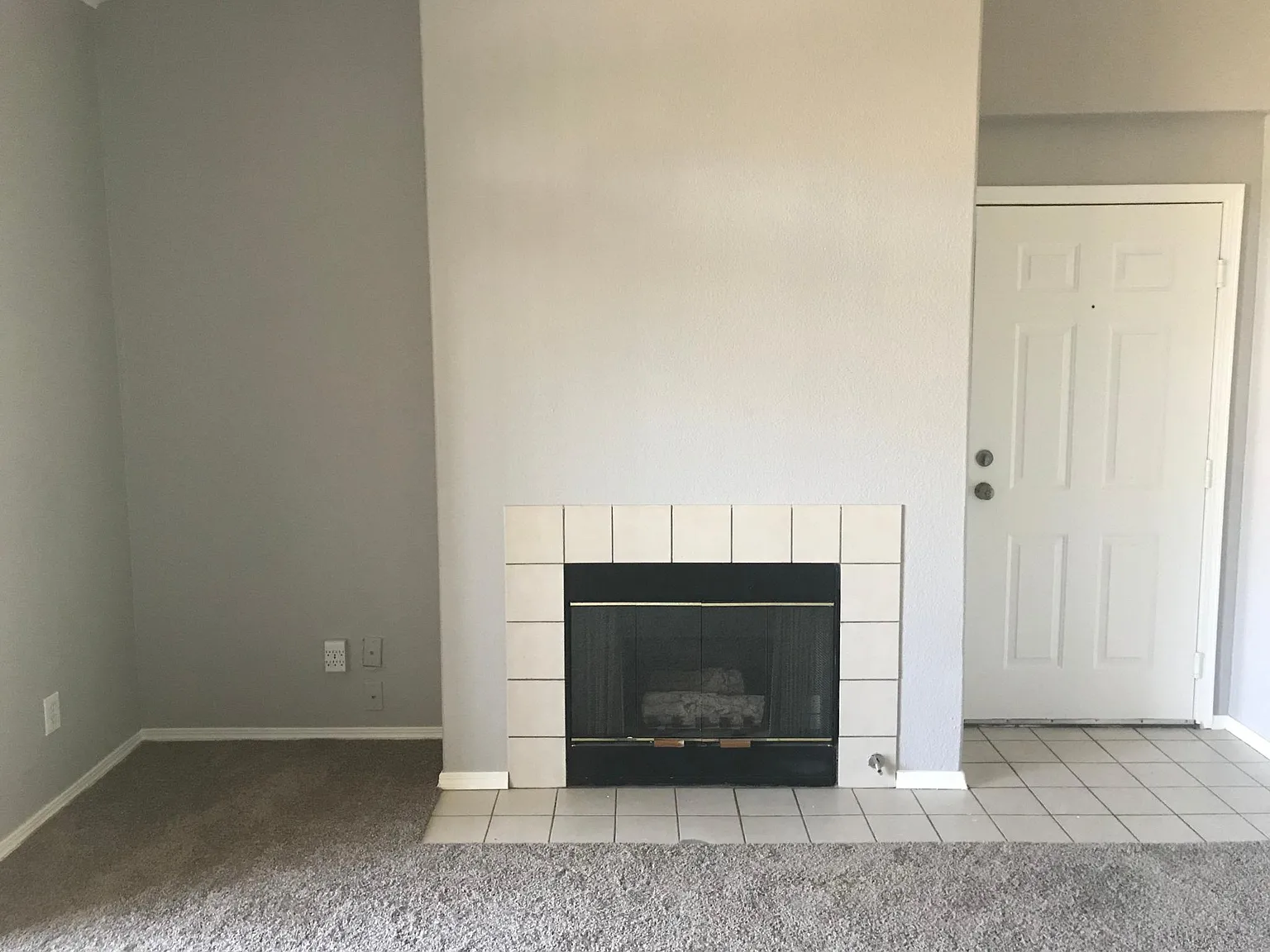 1651 W Canal Cir — Photo 2