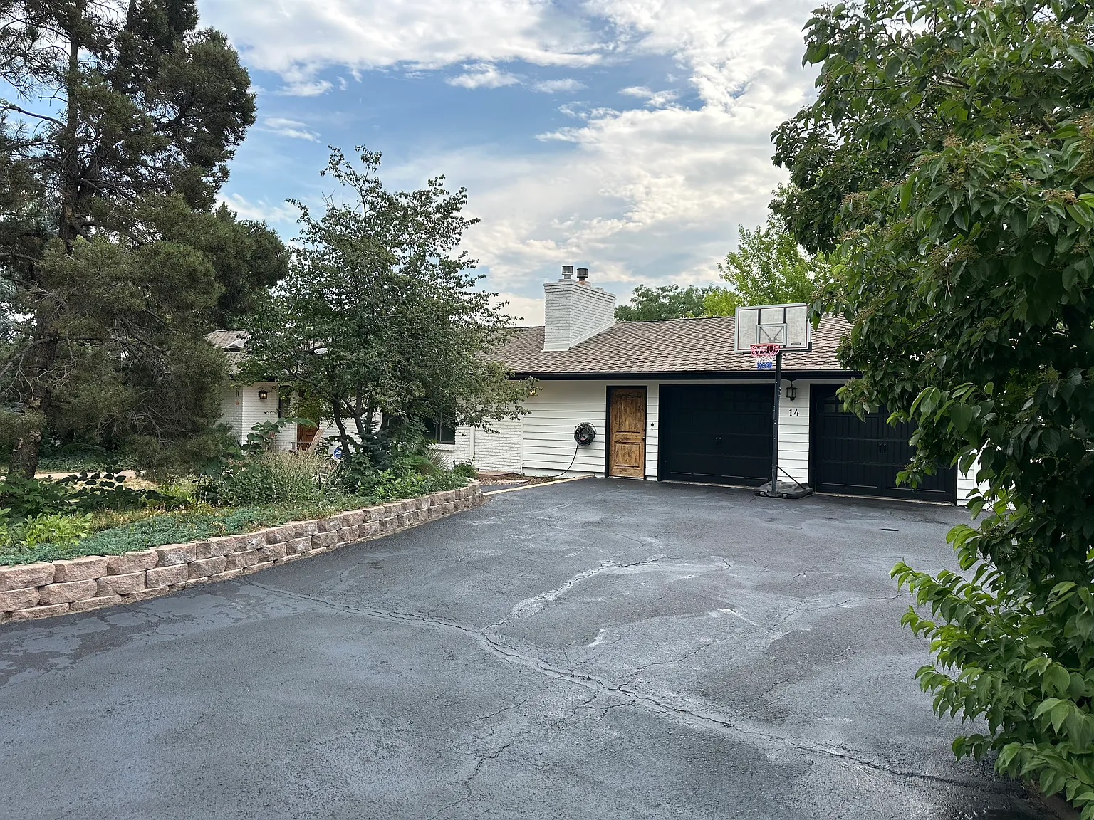Lindenwood Dr, Littleton — Photo 2