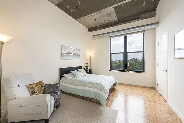 Sold by Sawyer Smith Residential Brokerage | media 7