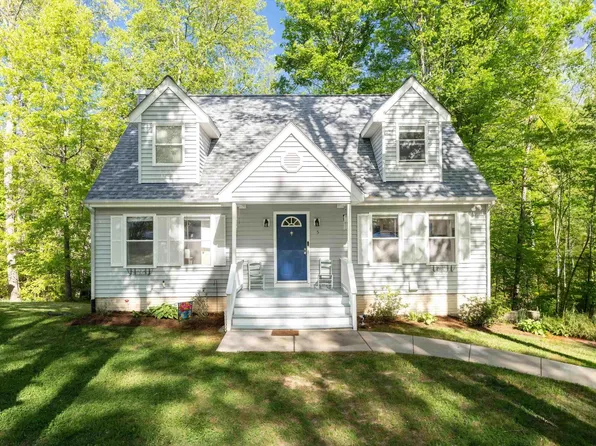 5 Iroquois Way, Palmyra, VA 22963