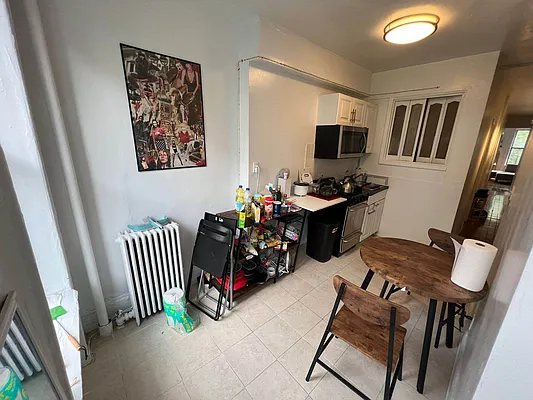 Rented by KNOCKKNOCK LLC | media 10