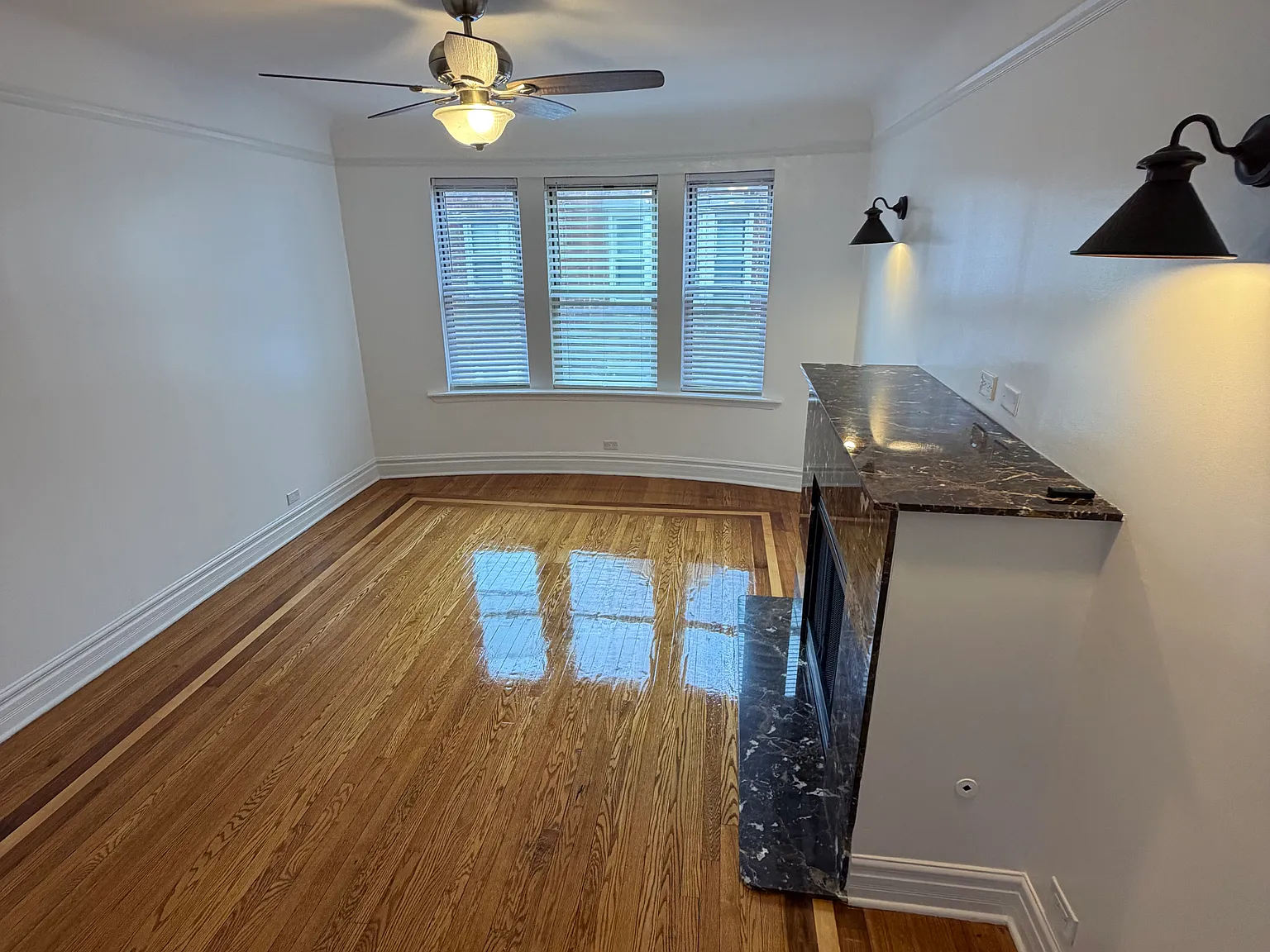 46 N Menard Ave — Photo 2