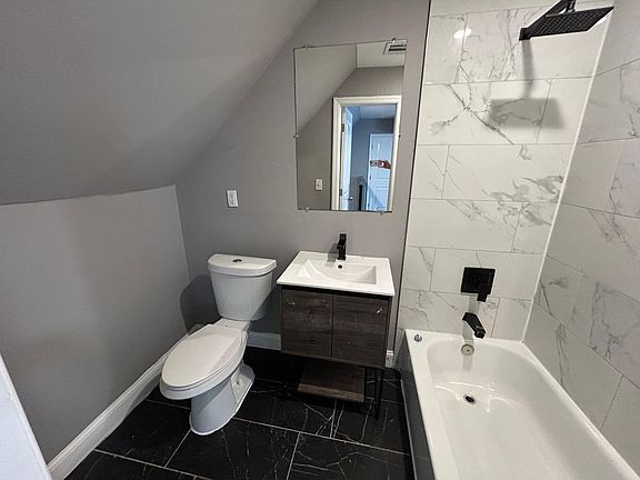 3rd image of 178 2nd St #3