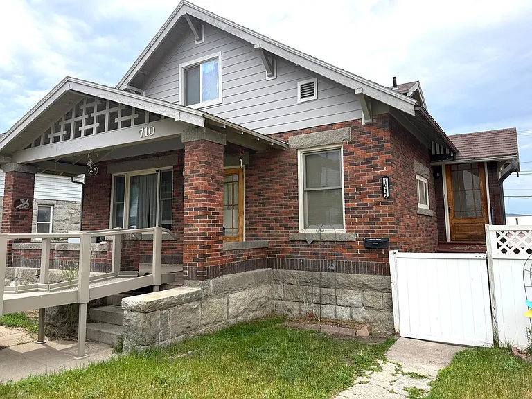 710 N Jackson St #1/2 — Photo 1