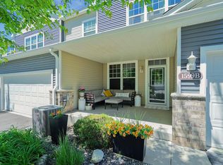 1599 Sumac Cir UNIT B, Carver, MN 55315