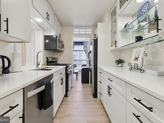 4th image of 8310 Tobin Rd APT 21