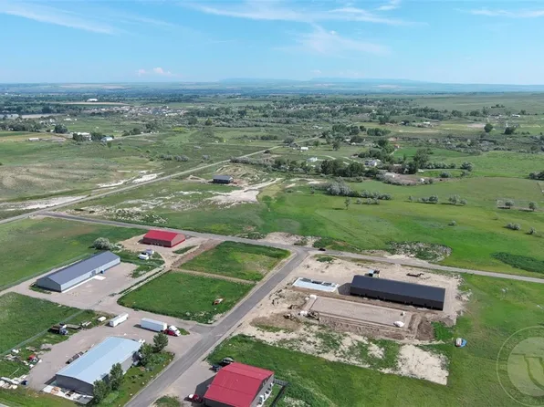 2 Royce Lee Ln, Billings, MT 59106