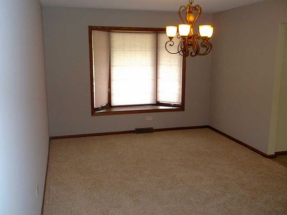 3rd image of 11845 S Laraway Dr