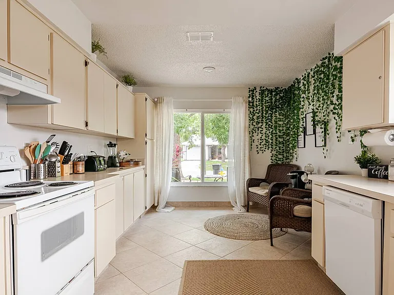 Lakeview Village Dr — Photo 7