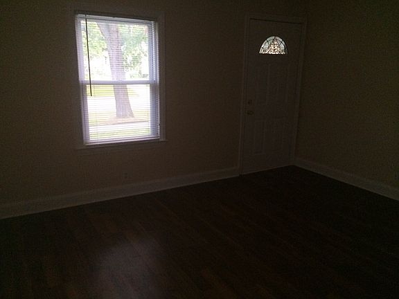 5th image of 22211 Lange St