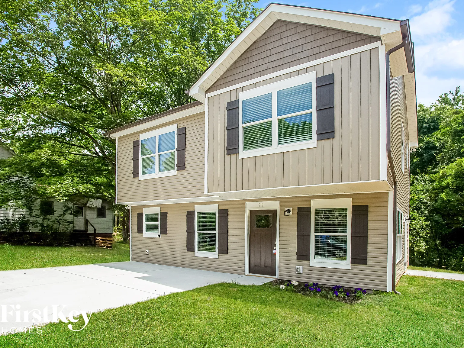 3 bed, 2.5 bath, 1314 sqft, $2,020 — Photo 3