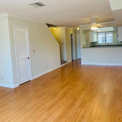 1140 Winchester Ave #15 — Photo 6