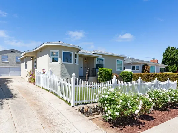 4557 Saratoga Ave, San Diego, CA 92107